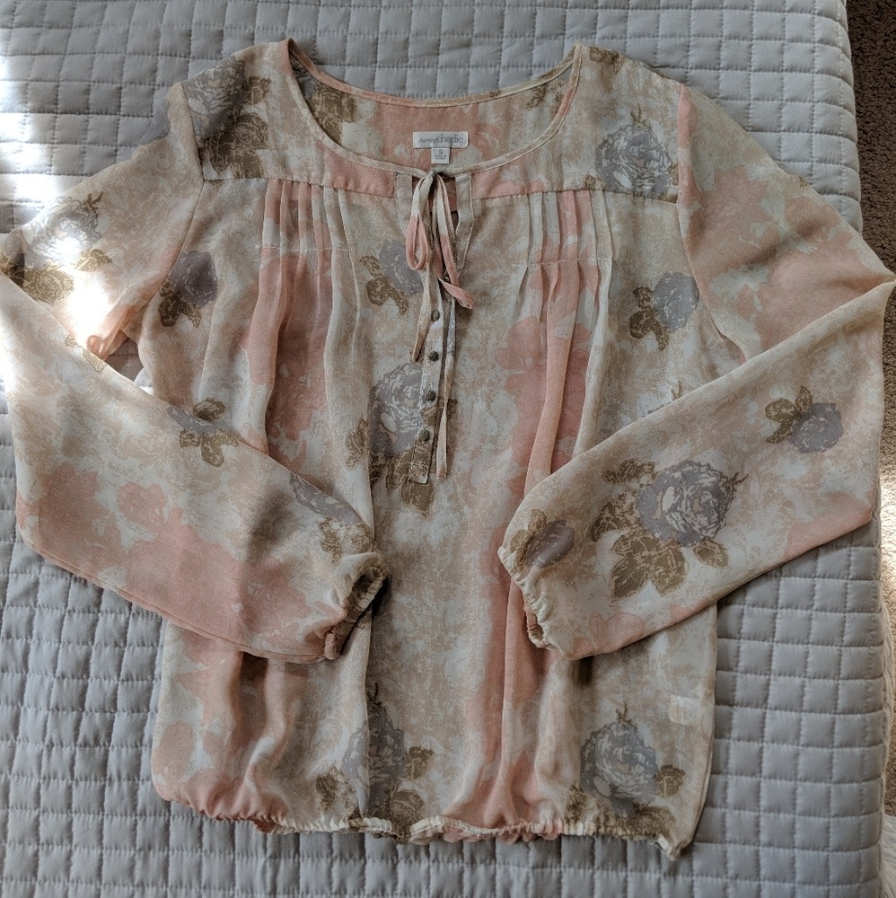 Chiffon longsleeve top